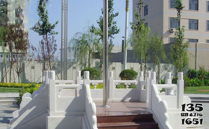旗臺(tái)雕塑-校園升旗臺(tái)景觀-石雕 旗臺(tái)雕塑-校園升旗臺(tái)景觀-石雕高清圖片