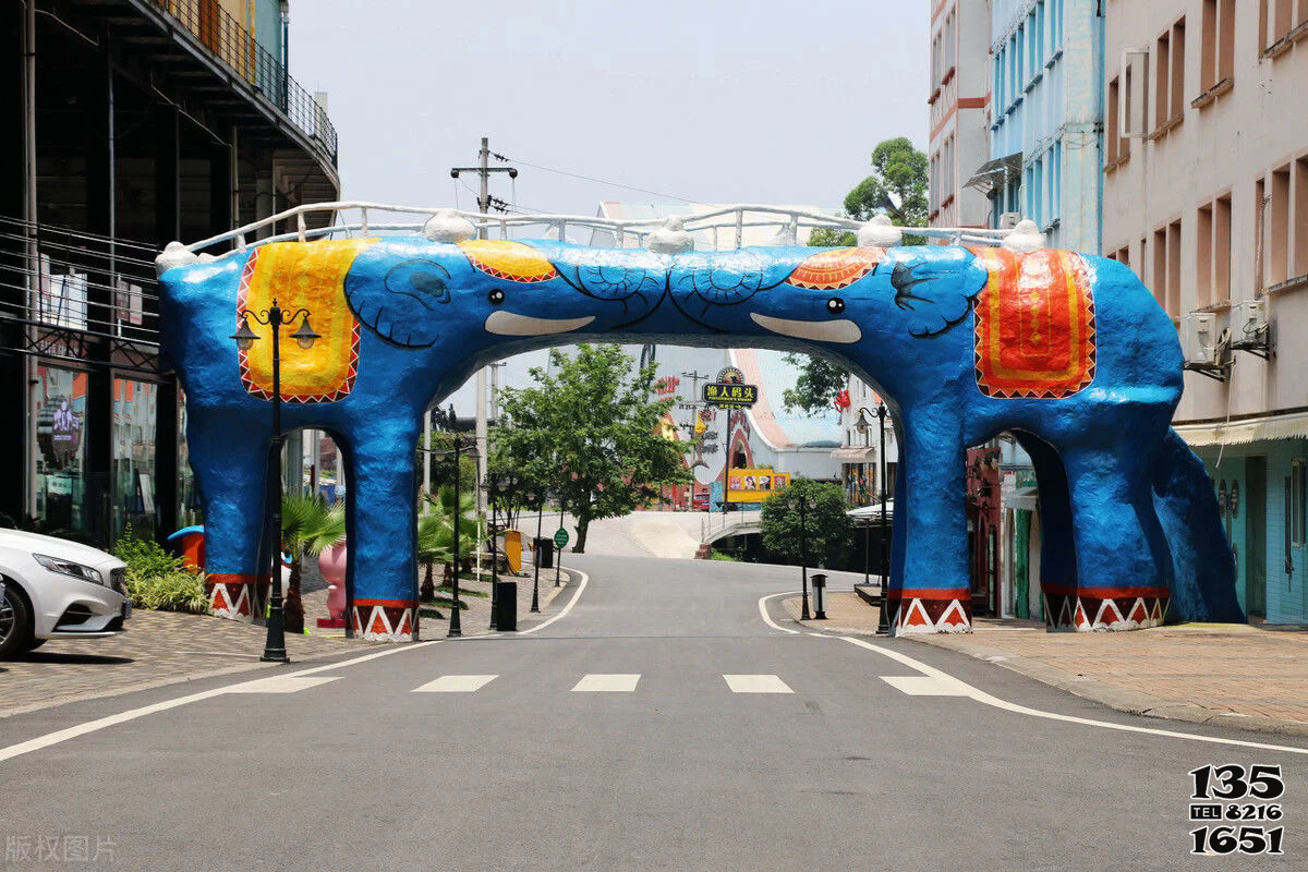 大型雕塑-景區街道創意玻璃鋼彩繪大象雕塑 大型雕塑-景區街道創意玻璃鋼彩繪大象雕塑高清圖片