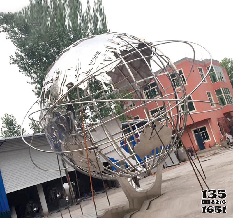 地球儀雕塑-公園創意不銹鋼鏤空創意地球儀雕塑 地球儀雕塑-公園創意不銹鋼鏤空創意地球儀雕塑高清圖片