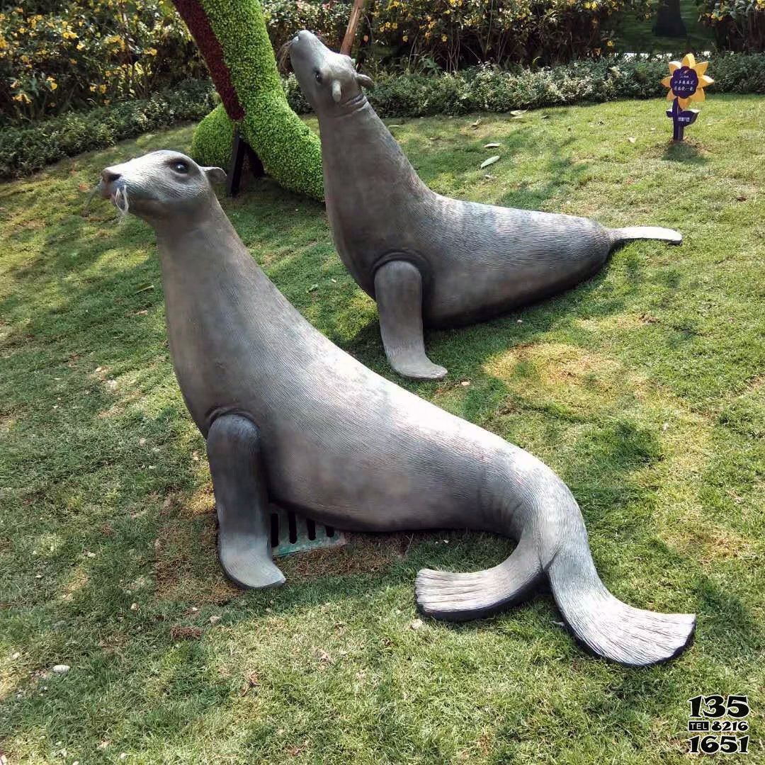 海豹雕塑-公園里擺放的抬頭的玻璃鋼創意海豹雕塑 海豹雕塑-公園里擺放的抬頭的玻璃鋼創意海豹雕塑