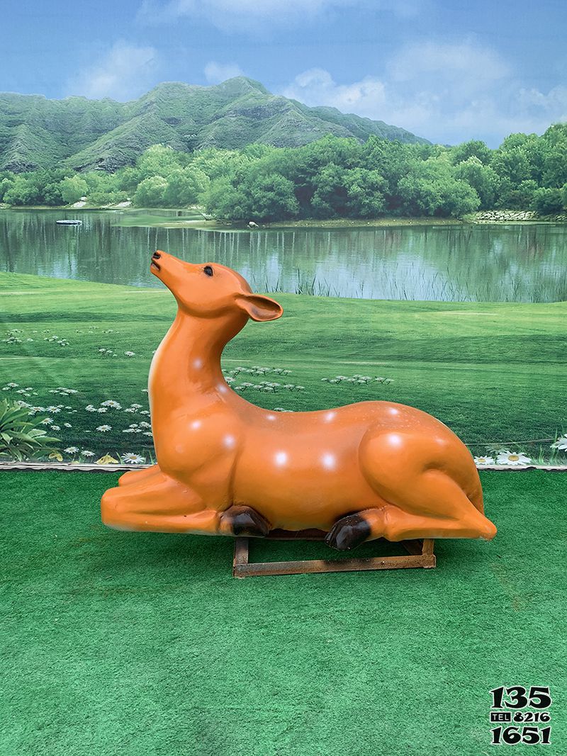 梅花鹿雕塑-景區(qū)草坪樹(shù)脂一只臥著的梅花鹿雕塑 梅花鹿雕塑-景區(qū)草坪樹(shù)脂一只臥著的梅花鹿雕塑