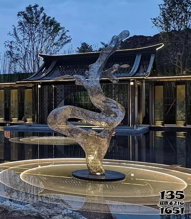 景觀雕塑-廣場創意抽象不銹鋼鏤空景觀雕塑 景觀雕塑-廣場創意抽象不銹鋼鏤空景觀雕塑高清圖片
