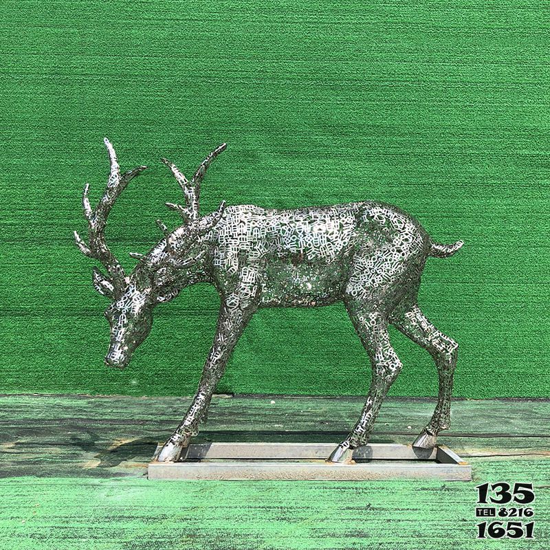 鹿雕塑-公園不銹鋼鏤空創意低頭的鹿雕塑 鹿雕塑-公園不銹鋼鏤空創意低頭的鹿雕塑高清圖片