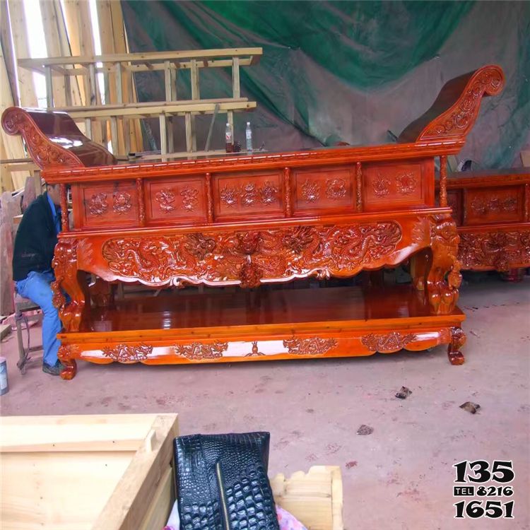 供桌雕塑-寺廟元寶桌香樟木供桌 供桌雕塑-寺廟元寶桌香樟木供桌高清圖片