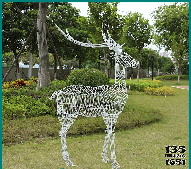鹿雕塑-不銹鋼鏤空創意戶外公園鐵藝鹿雕塑 鹿雕塑-不銹鋼鏤空創意戶外公園鐵藝鹿雕塑高清圖片