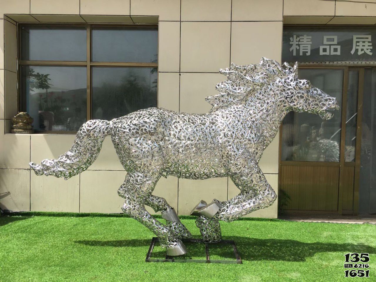 馬雕塑-不銹鋼創意園林奔跑的馬雕塑 馬雕塑-不銹鋼創意園林奔跑的馬雕塑高清圖片