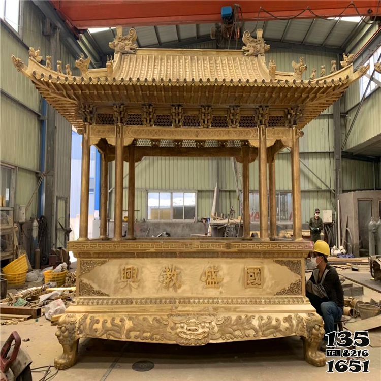 香爐雕塑-寺廟景區擺放黃銅鑄造祈禱許愿上香香爐 香爐雕塑-寺廟景區擺放黃銅鑄造祈禱許愿上香香爐高清圖片