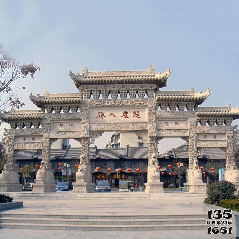 牌坊雕塑-大型古鎮景區仿古青石浮雕五門樓牌坊 牌坊雕塑-大型古鎮景區仿古青石浮雕五門樓牌坊高清圖片