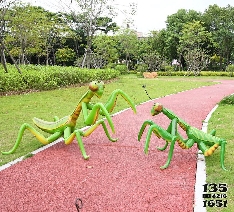 螳螂雕塑-公園園林景觀大小號卡通玻璃鋼螳螂雕塑 螳螂雕塑-公園園林景觀大小號卡通玻璃鋼螳螂雕塑高清圖片