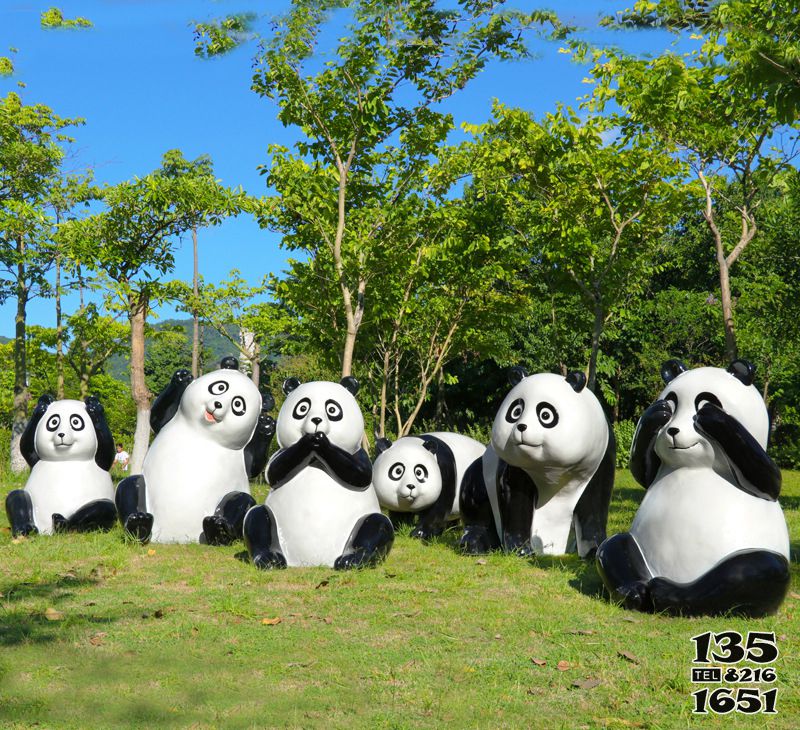 熊貓雕塑-熊貓園擺放搞怪光面熊貓玻璃鋼雕塑 熊貓雕塑-熊貓園擺放搞怪光面熊貓玻璃鋼雕塑高清圖片