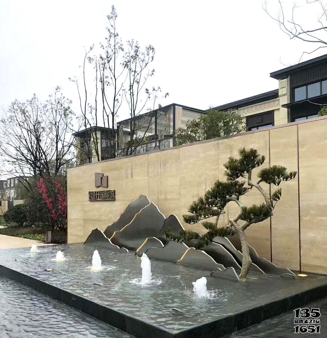 假山雕塑-庭院水池景裝飾抽象立體鏤空鐵藝山峰山巒造型雕塑 假山雕塑-庭院水池景裝飾抽象立體鏤空鐵藝山峰山巒造型雕塑高清圖片