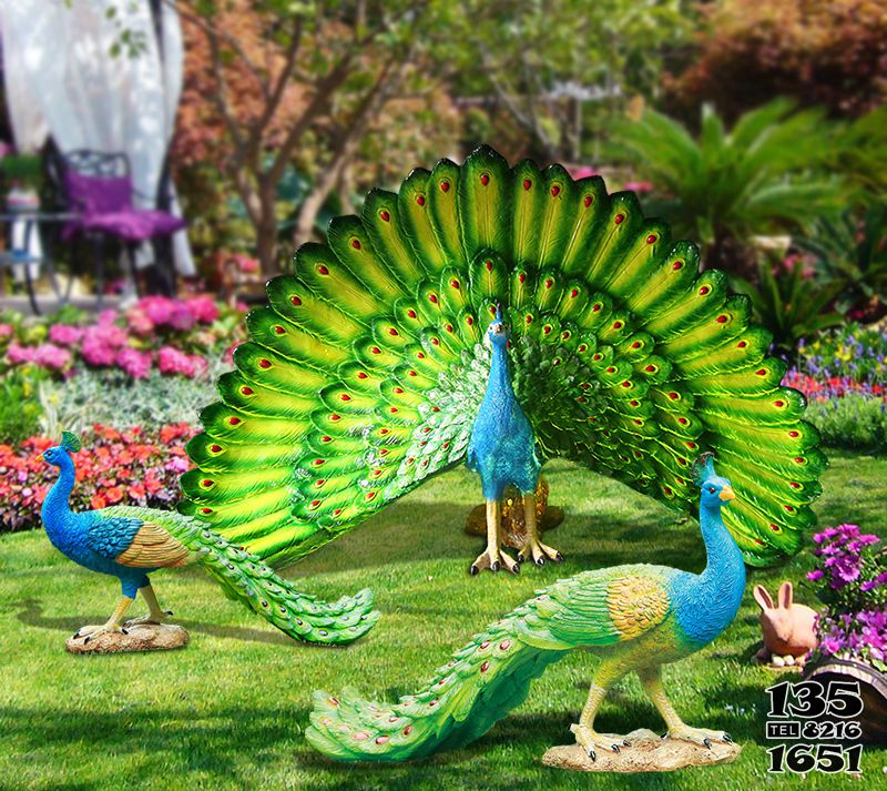 孔雀雕塑-花園公園擺放的玻璃鋼彩繪孔雀雕塑 孔雀雕塑-花園公園擺放的玻璃鋼彩繪孔雀雕塑高清圖片