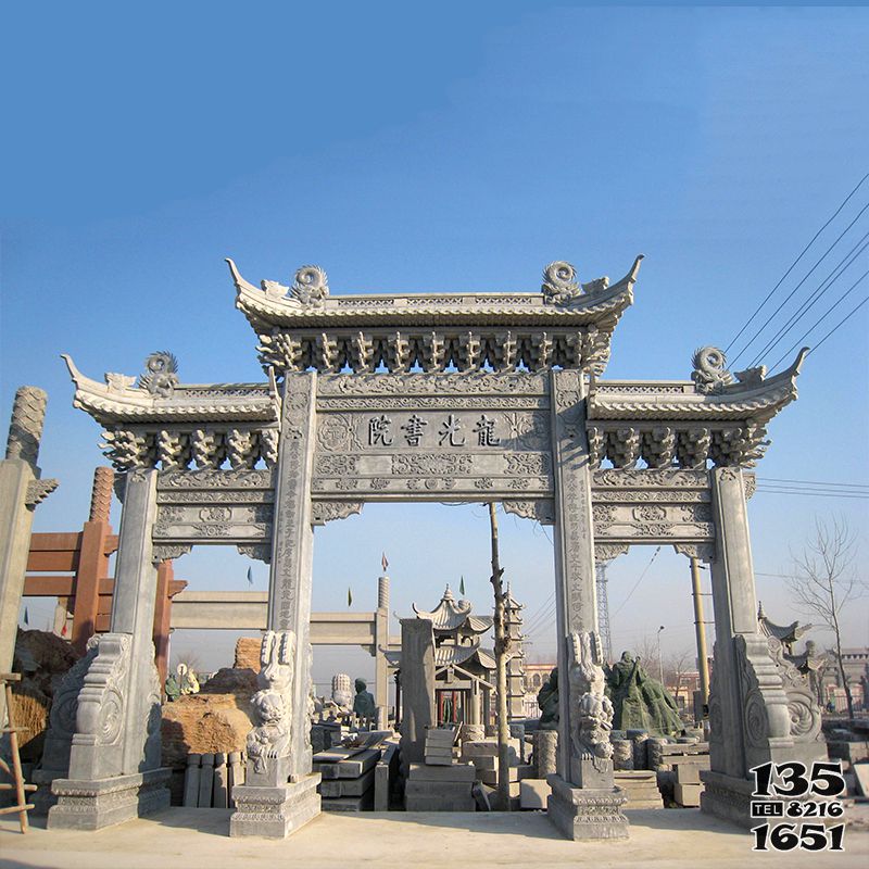 牌坊雕塑-景區(qū)書院仿古青石雕三門樓牌坊 牌坊雕塑-景區(qū)書院仿古青石雕三門樓牌坊高清圖片