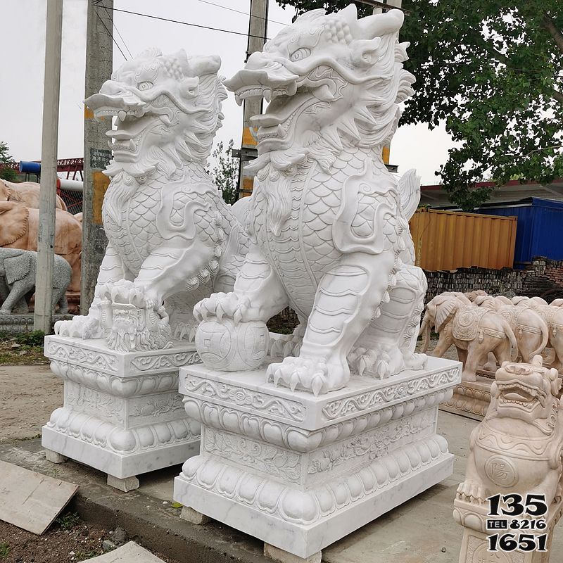 麒麟雕塑-庭院別墅漢白玉大型景觀神獸麒麟雕塑 麒麟雕塑-庭院別墅漢白玉大型景觀神獸麒麟雕塑高清圖片