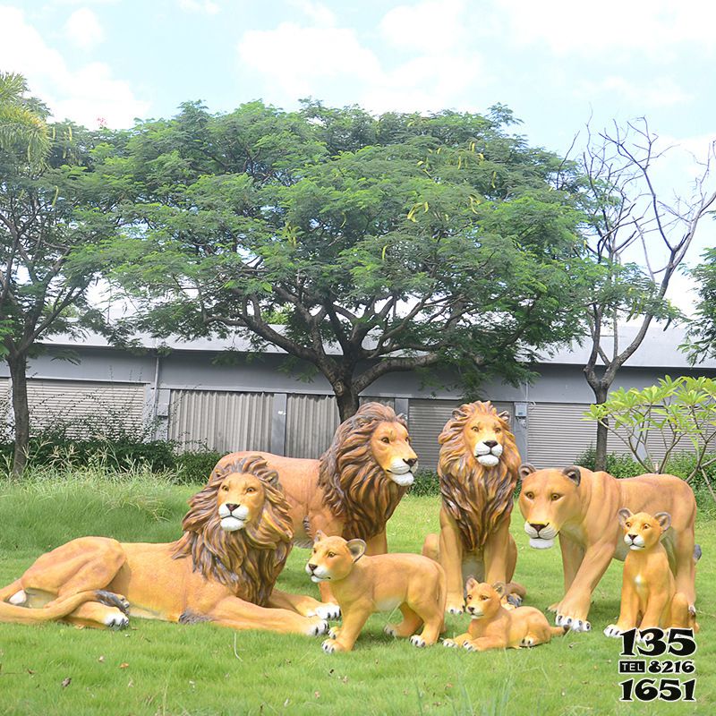 獅子雕塑-戶外草坪玻璃鋼仿真動物園林景觀裝飾擺件獅子雕塑 獅子雕塑-戶外草坪玻璃鋼仿真動物園林景觀裝飾擺件獅子雕塑高清圖片