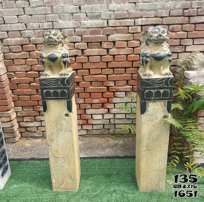 拴馬柱雕塑-黑黃獅子園林裝飾擺件拴馬柱雕塑 拴馬柱雕塑-黑黃獅子園林裝飾擺件拴馬柱雕塑高清圖片