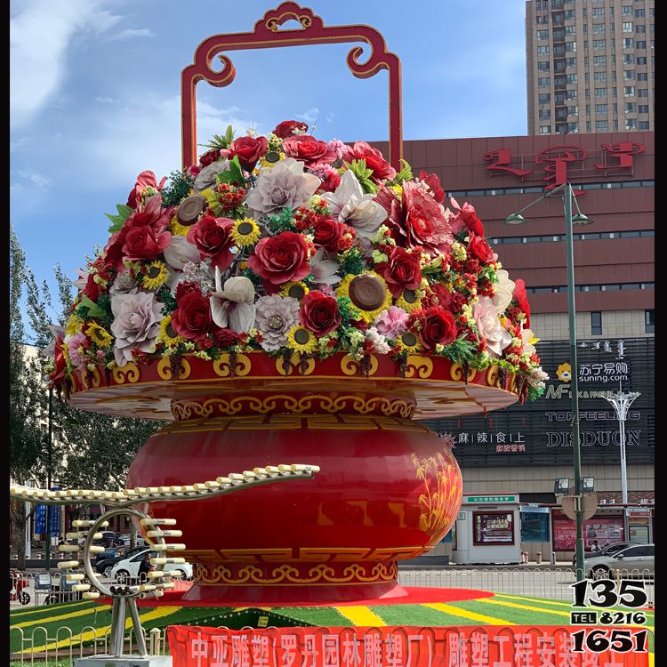 花籃雕塑-城市街道大型景觀裝飾品玻璃鋼彩繪花籃雕塑 花籃雕塑-城市街道大型景觀裝飾品玻璃鋼彩繪花籃雕塑高清圖片