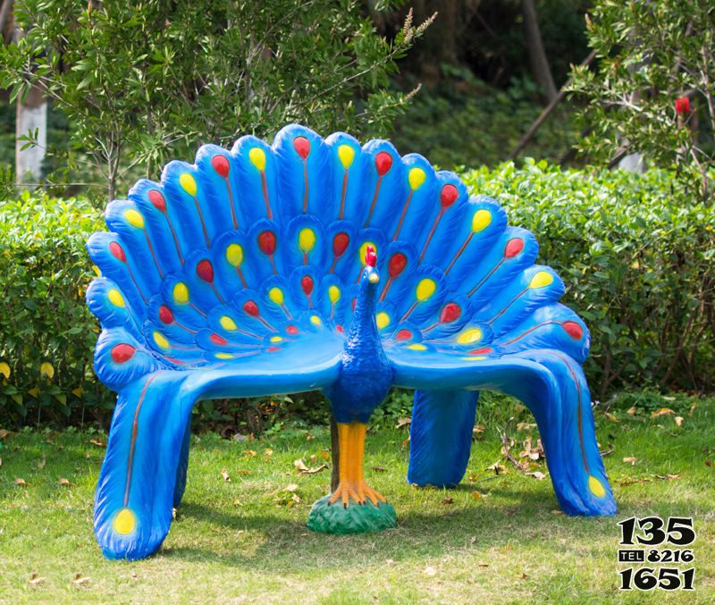 孔雀雕塑-公園觀光小區仿真彩繪玻璃鋼孔雀雕塑 孔雀雕塑-公園觀光小區仿真彩繪玻璃鋼孔雀雕塑高清圖片