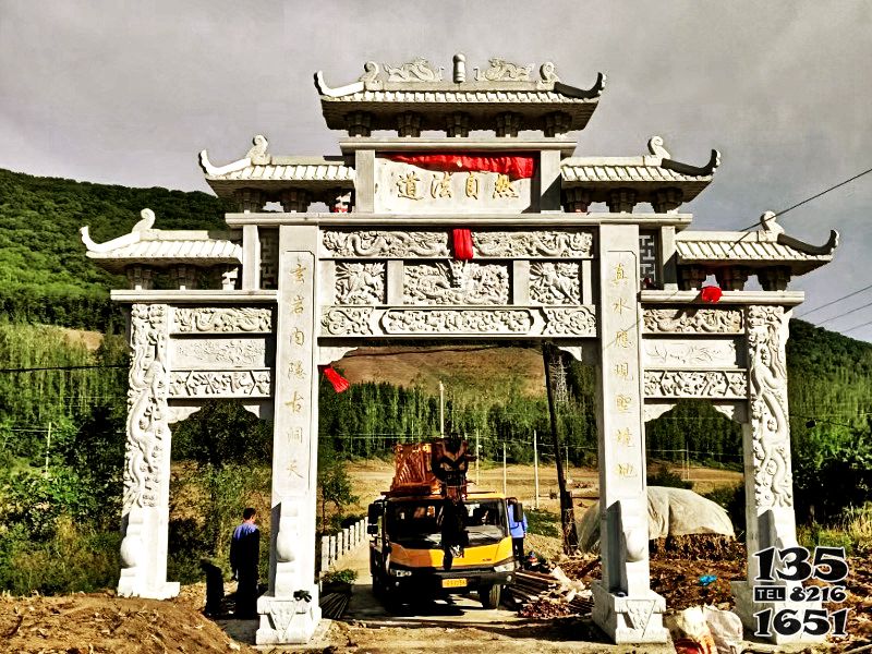 牌坊雕塑-寺院山門青石仿古建筑斗拱門樓牌坊 牌坊雕塑-寺院山門青石仿古建筑斗拱門樓牌坊高清圖片