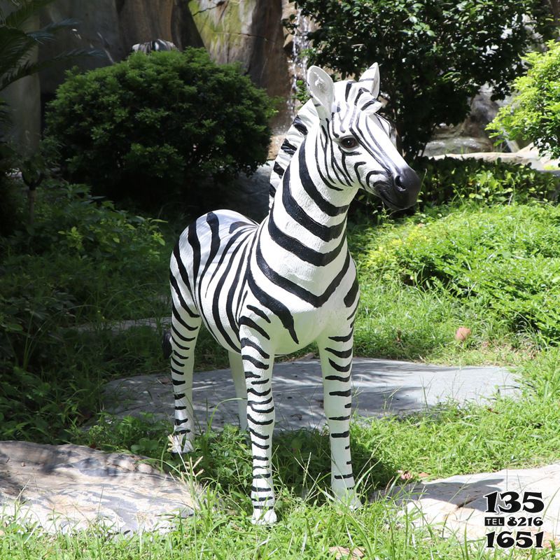 斑馬雕塑-戶外公園玻璃鋼彩繪仿真動物景觀斑馬雕塑 斑馬雕塑-戶外公園玻璃鋼彩繪仿真動物景觀斑馬雕塑