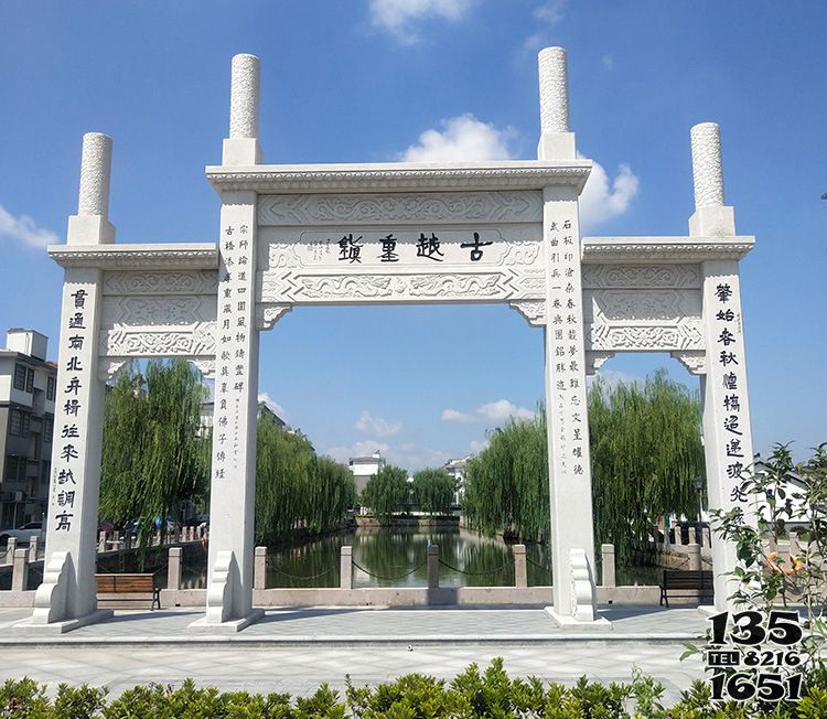 牌坊雕塑-公園景觀三門漢白玉石柱牌坊 牌坊雕塑-公園景觀三門漢白玉石柱牌坊高清圖片