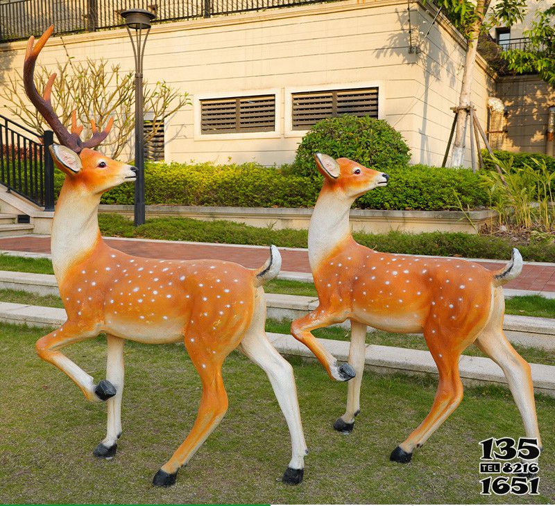 梅花鹿雕塑-公園景區(qū)大型仿真動物園林景觀梅花鹿雕塑 梅花鹿雕塑-公園景區(qū)大型仿真動物園林景觀梅花鹿雕塑高清圖片