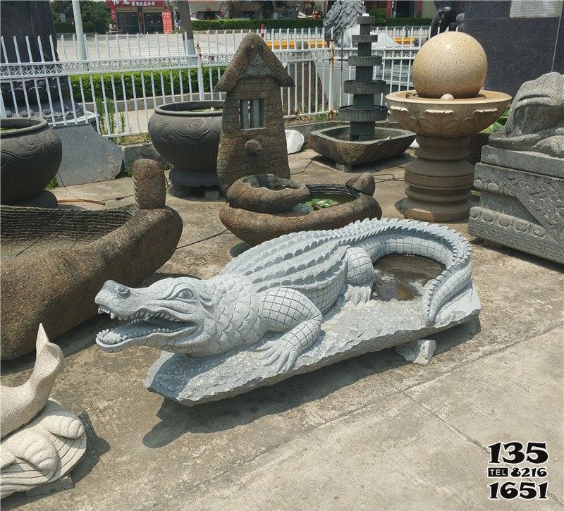 鱷魚雕塑-公園街道擺放的兇惡的玻璃鋼創(chuàng)意鱷魚雕塑 鱷魚雕塑-公園街道擺放的兇惡的玻璃鋼創(chuàng)意鱷魚雕塑高清圖片