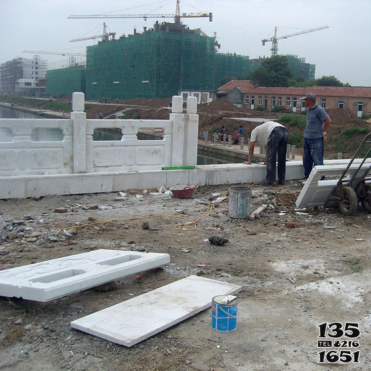 欄板欄桿雕塑-城市河道現代橋漢白玉護欄欄板裝飾石雕 欄板欄桿雕塑-城市河道現代橋漢白玉護欄欄板裝飾石雕高清圖片