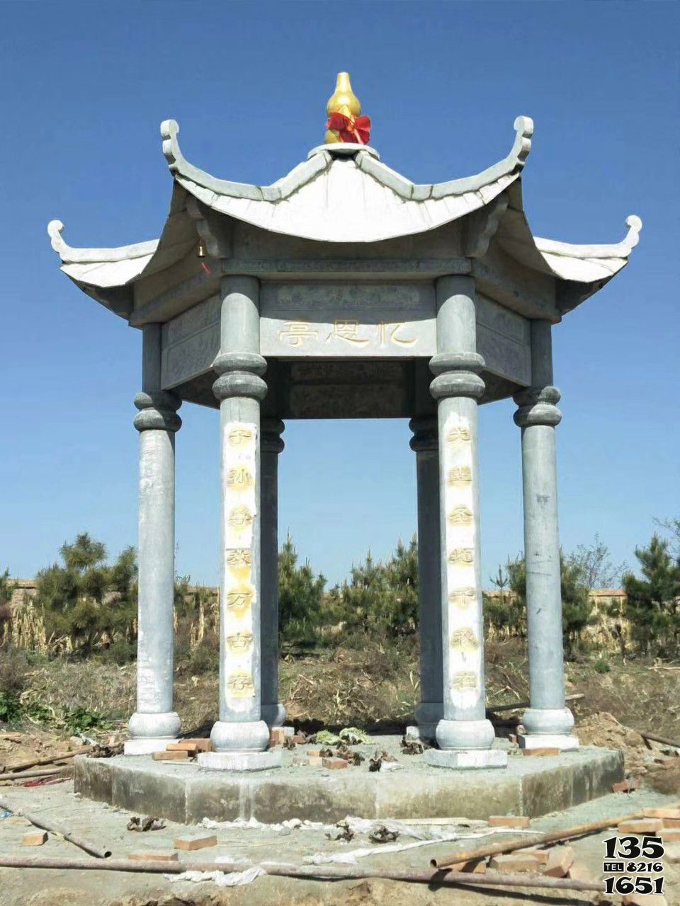 涼亭雕塑- 景區戶外休閑青石雕刻六角涼亭 涼亭雕塑- 景區戶外休閑青石雕刻六角涼亭高清圖片