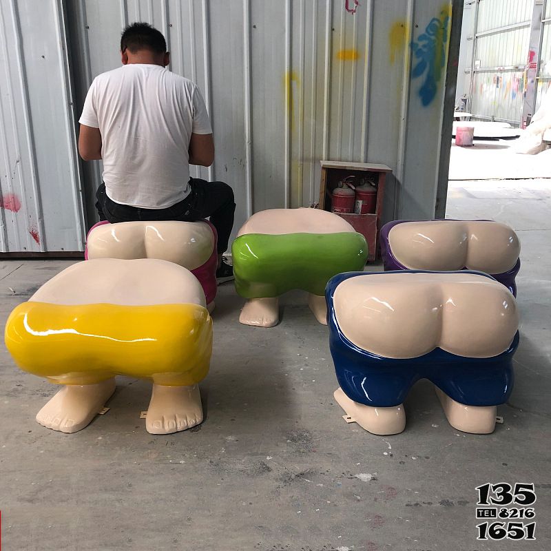 桌椅雕塑-商業街擺放屁股造型玻璃鋼座椅雕塑 桌椅雕塑-商業街擺放屁股造型玻璃鋼座椅雕塑高清圖片