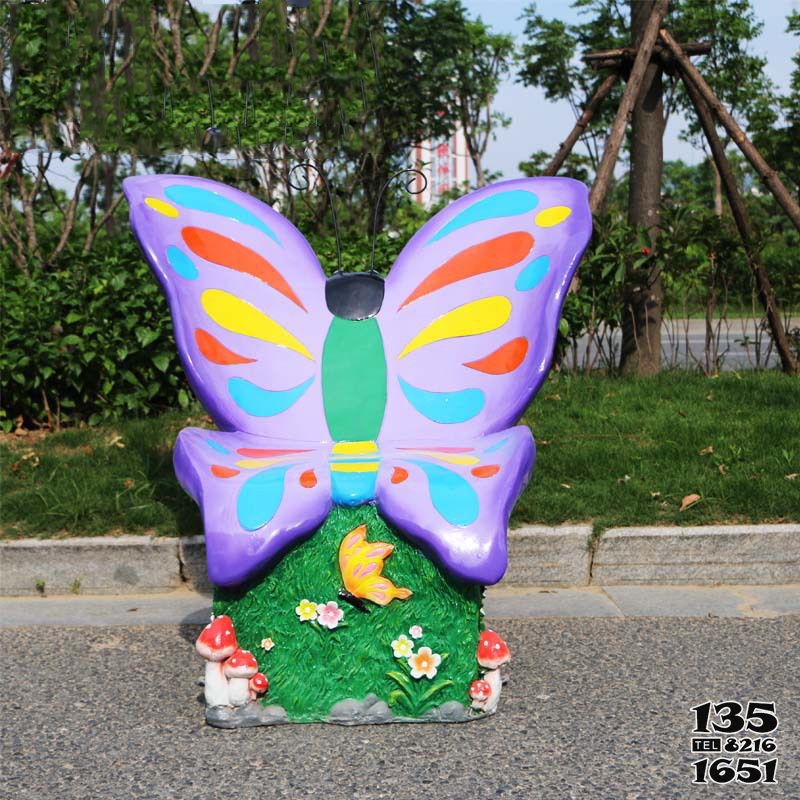 座椅雕塑-售樓部草坪擺放卡通紫色蝴蝶雕塑擺件戶外玻璃鋼動物座 座椅雕塑-售樓部草坪擺放卡通紫色蝴蝶雕塑擺件戶外玻璃鋼動物座高清圖片