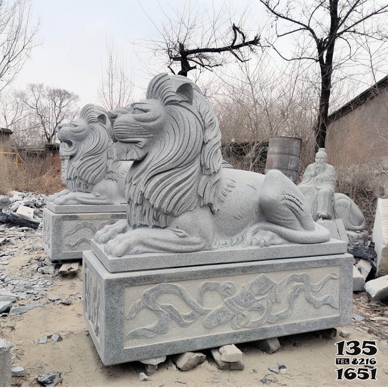 獅子雕塑-公園大理石石雕臥著的獅子雕塑 獅子雕塑-公園大理石石雕臥著的獅子雕塑高清圖片