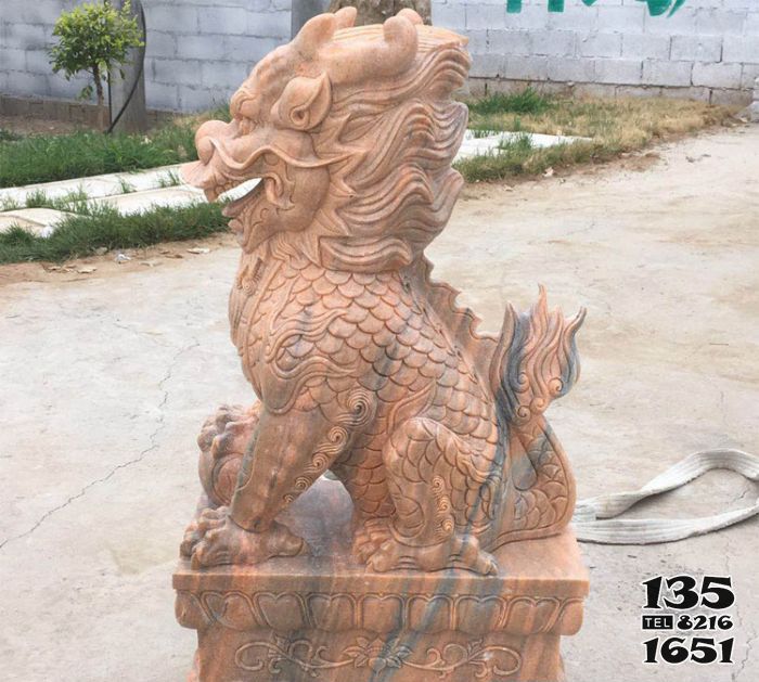 麒麟雕塑-庭院戶外黃蠟石石雕麒麟雕塑 麒麟雕塑-庭院戶外黃蠟石石雕麒麟雕塑高清圖片