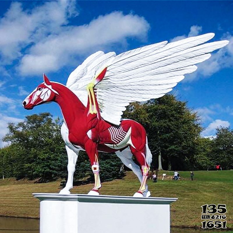 飛馬雕塑-園林里擺放的紅色的玻璃鋼彩繪飛馬雕塑 飛馬雕塑-園林里擺放的紅色的玻璃鋼彩繪飛馬雕塑高清圖片