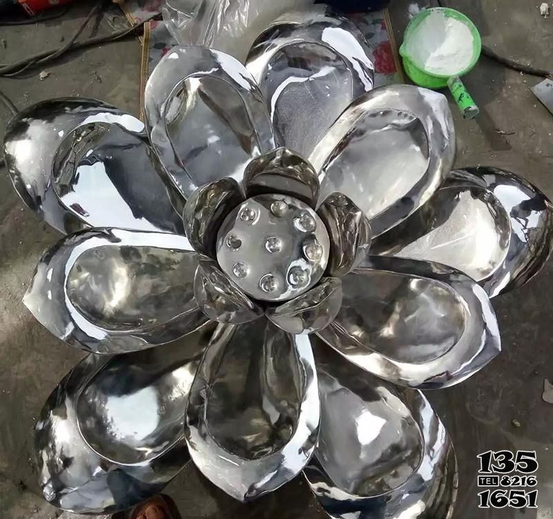 荷花雕塑-不銹鋼白鋼校園抽象荷花雕塑 荷花雕塑-不銹鋼白鋼校園抽象荷花雕塑高清圖片