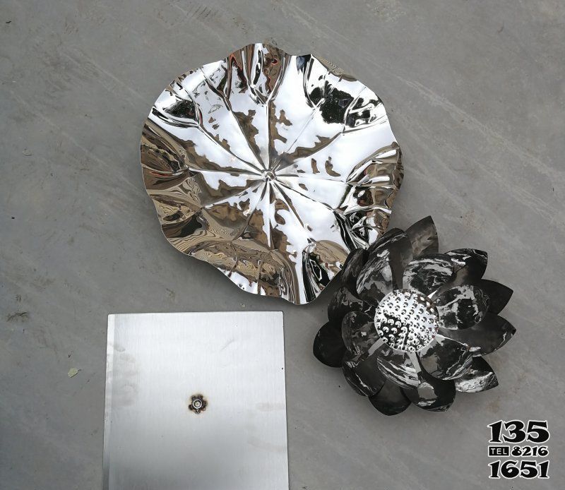 荷花雕塑-不銹鋼鏡面公園裝飾品工藝荷花雕塑 荷花雕塑-不銹鋼鏡面公園裝飾品工藝荷花雕塑高清圖片