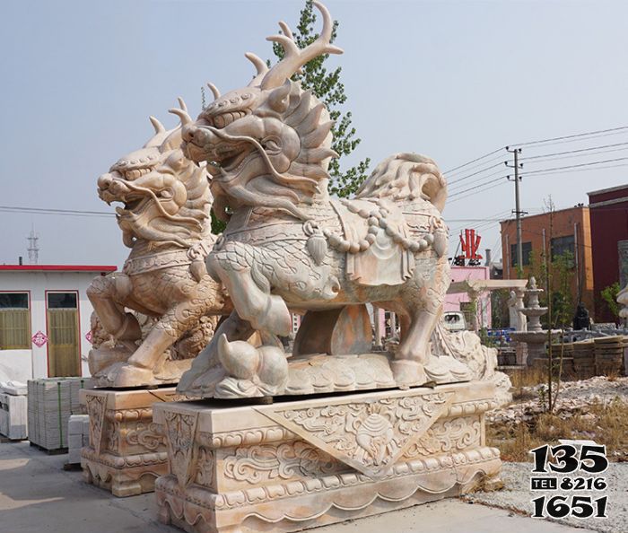 麒麟雕塑-戶外廣場大型漢白玉石雕麒麟雕塑 麒麟雕塑-戶外廣場大型漢白玉石雕麒麟雕塑高清圖片