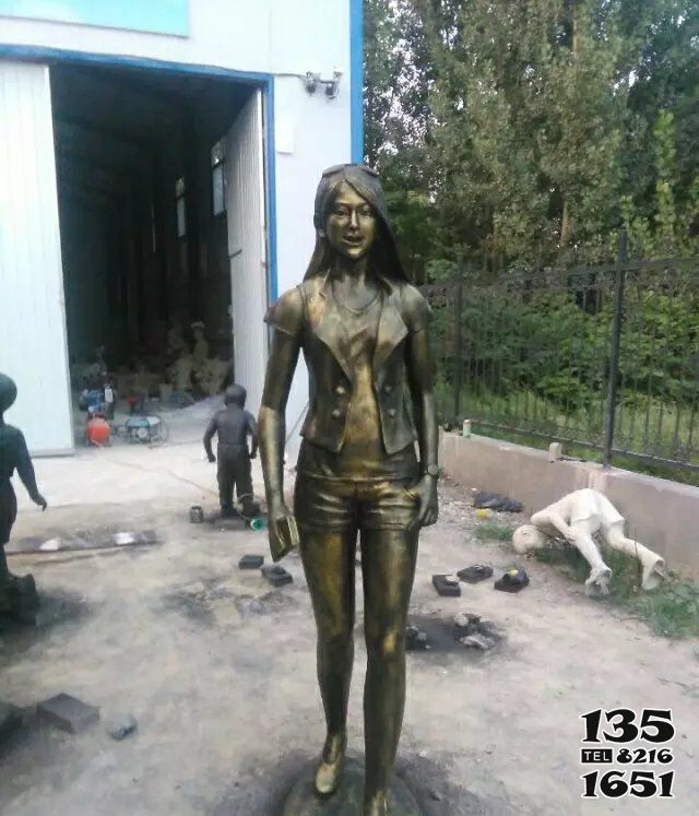 美女雕塑-廣場銅雕現代美女雕塑 美女雕塑-廣場銅雕現代美女雕塑高清圖片