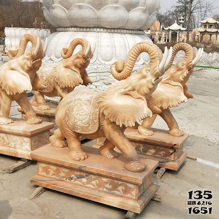 大象雕塑-庭院寺廟戶外擺放晚霞紅雕刻大象雕塑 大象雕塑-庭院寺廟戶外擺放晚霞紅雕刻大象雕塑高清圖片