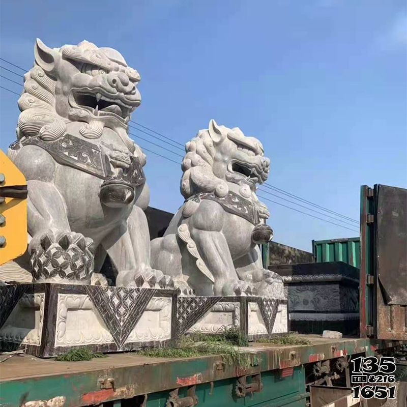 獅子雕塑-戶外大型仿真動物青石石雕鎮(zhèn)宅獅子雕塑 獅子雕塑-戶外大型仿真動物青石石雕鎮(zhèn)宅獅子雕塑高清圖片