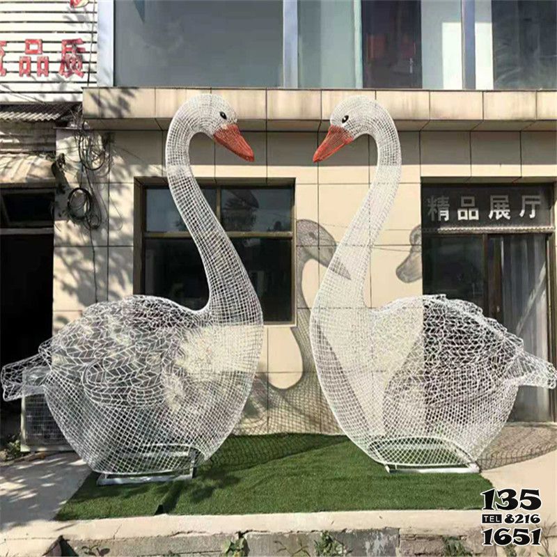 天鵝雕塑-園林草坪不銹鋼鏤空天鵝擺件 天鵝雕塑-園林草坪不銹鋼鏤空天鵝擺件高清圖片
