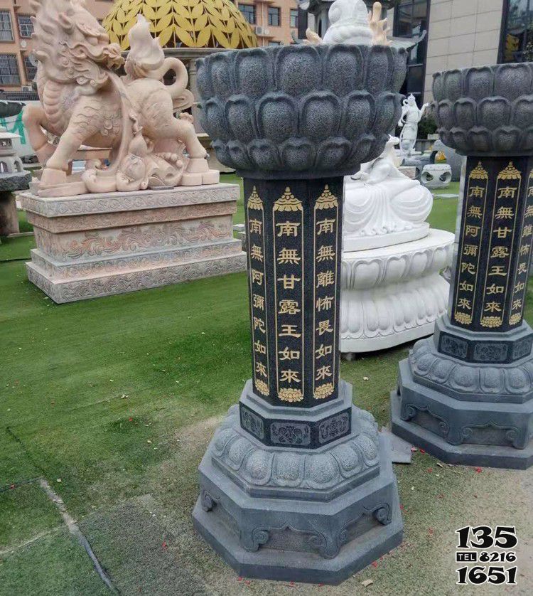出食臺(tái)雕塑-佛教寺院大殿兩側(cè)擺放青石出食臺(tái)雕塑 出食臺(tái)雕塑-佛教寺院大殿兩側(cè)擺放青石出食臺(tái)雕塑高清圖片