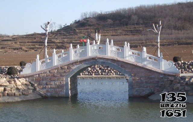 石橋雕塑-農場園林景區漢白玉拱橋石雕 石橋雕塑-農場園林景區漢白玉拱橋石雕高清圖片