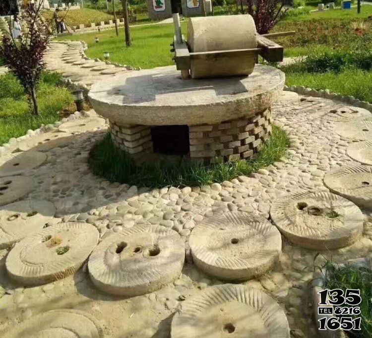 石槽雕塑-農場擺放老石磨盤石碾裝飾擺件 石槽雕塑-農場擺放老石磨盤石碾裝飾擺件高清圖片