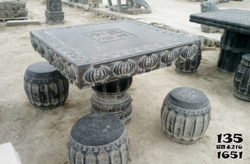 桌椅雕塑-公園廣場乘涼休息仿古青石桌凳雕塑 桌椅雕塑-公園廣場乘涼休息仿古青石桌凳雕塑高清圖片