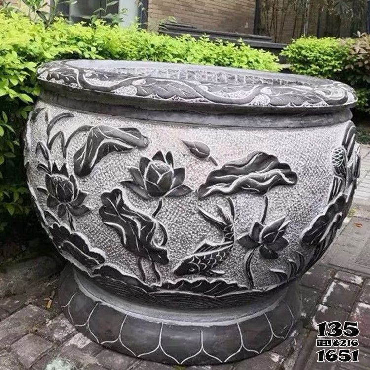 花盆雕塑-庭院大型浮雕荷花青石石雕花盆雕塑 花盆雕塑-庭院大型浮雕荷花青石石雕花盆雕塑高清圖片