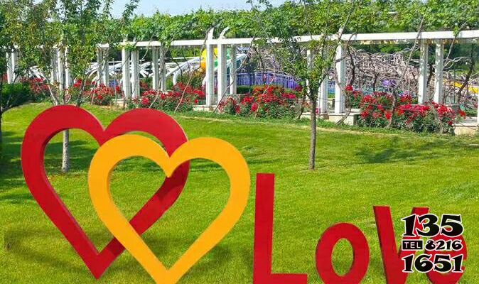 LOVE雕塑-公園里擺放的帶愛心的不銹鋼創(chuàng)意LOVE雕塑 LOVE雕塑-公園里擺放的帶愛心的不銹鋼創(chuàng)意LOVE雕塑