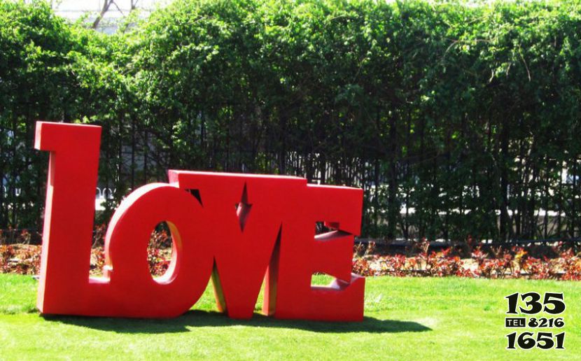 愛情雕塑-公園玻璃鋼彩繪love示愛愛情雕塑 愛情雕塑-公園玻璃鋼彩繪love示愛愛情雕塑高清圖片
