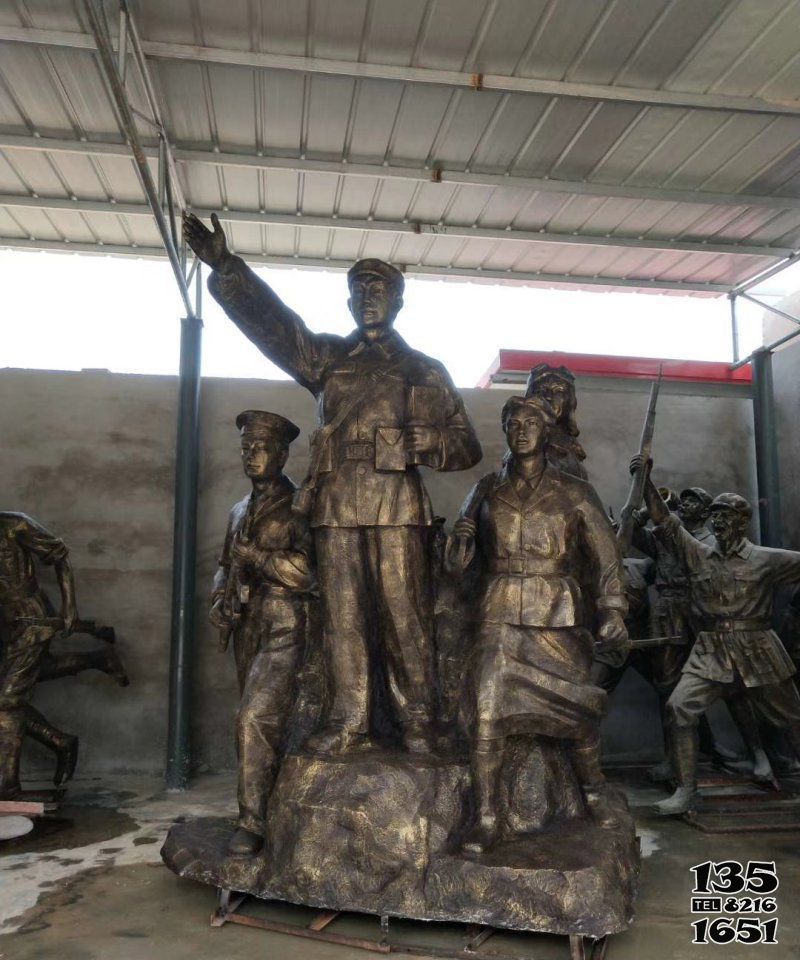 八路軍雕塑-公園景區(qū)玻璃鋼揮手的八路軍雕塑 八路軍雕塑-公園景區(qū)玻璃鋼揮手的八路軍雕塑高清圖片
