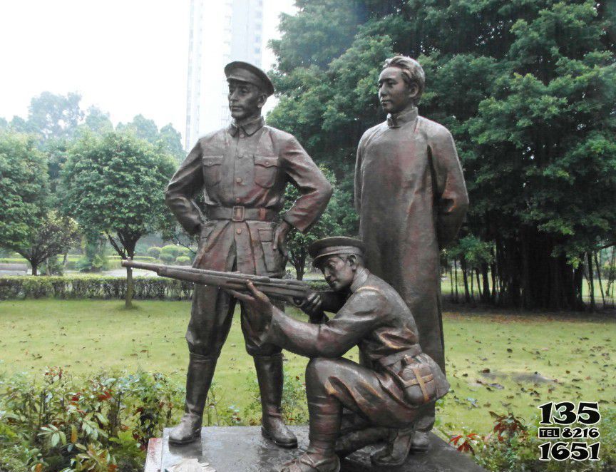 八路軍雕塑-公園銅雕練槍的八路軍雕塑 八路軍雕塑-公園銅雕練槍的八路軍雕塑高清圖片